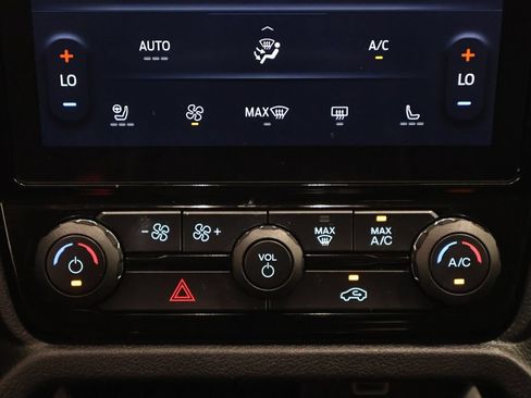 Certified 2024 Ford Ranger Lariat w/ FX4 Off-Road Package AWD/4WD image 35