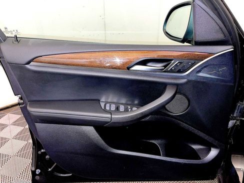 Certified 2023 BMW X3 xDrive30i w/ Convenience Package image 11