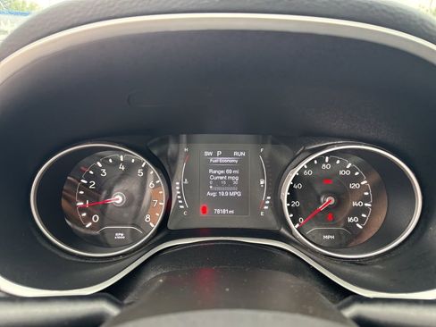 Used 2020 Jeep Compass Latitude AWD/4WD image 10