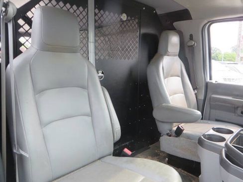 Used 2014 Ford E-150 and Econoline 150 RWD image 13