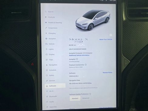 Used 2018 Tesla Model X 75D image 14