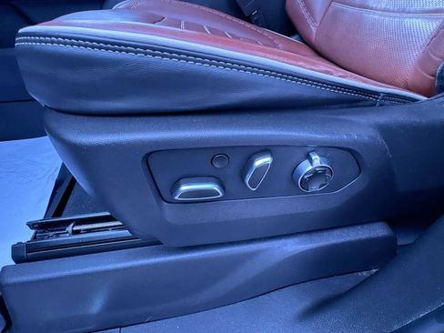 Used 2024 GMC Sierra 3500 Denali Ultimate image 13