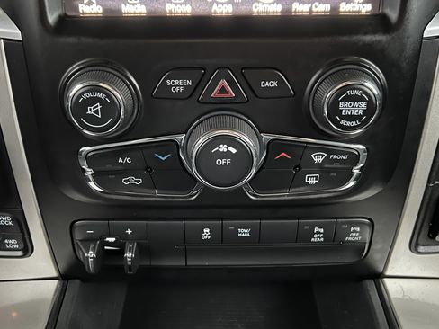 Used 2016 RAM 1500 Big Horn image 28