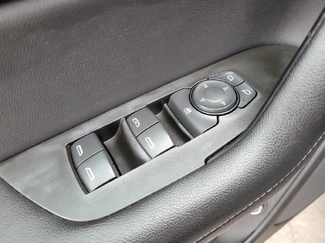 Used 2020 Chevrolet Blazer LT FWD image 13