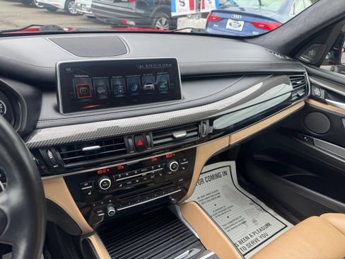 Used 2017 BMW X5 M AWD/4WD image 43