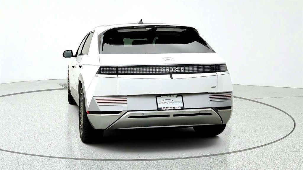 Used 2024 Hyundai Ioniq 5 Limited AWD/4WD image 6
