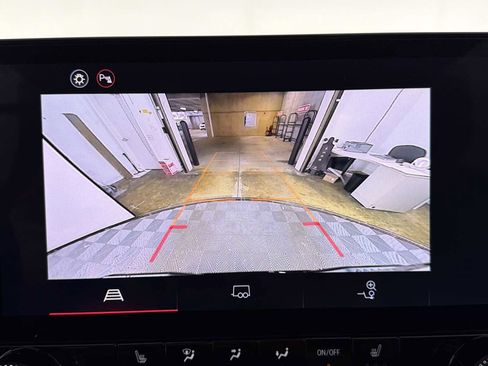 New 2026 GMC Canyon Elevation w/ Convenience Package image 56