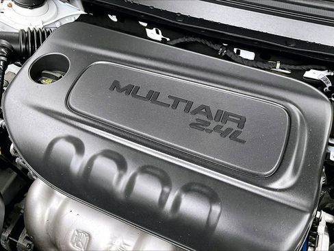 Used 2023 Jeep Cherokee Altitude Lux AWD/4WD image 32