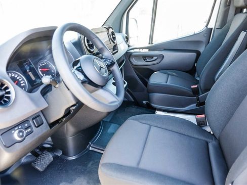 New 2025 Mercedes-Benz Sprinter 2500 image 16