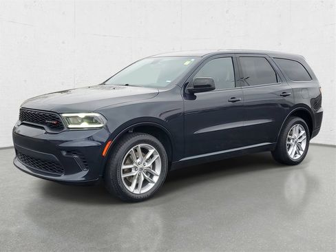 Used 2023 Dodge Durango GT image 4