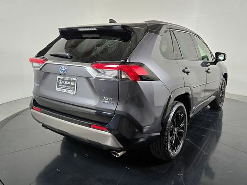 Used 2023 Toyota RAV4 XSE AWD/4WD image 6