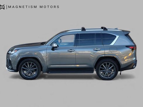 Used 2023 Lexus LX 600 F Sport image 2