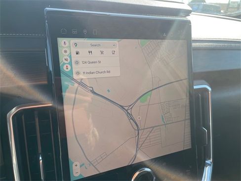 Used 2025 GMC Acadia Elevation image 12