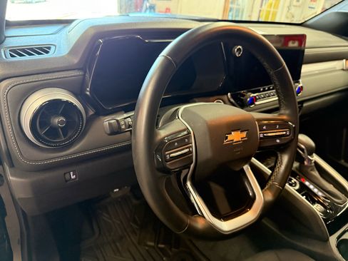 Used 2023 Chevrolet Colorado LT w/ LT Convenience Package image 15