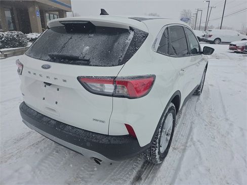 Certified 2022 Ford Escape SE w/ Cold Weather Package image 23