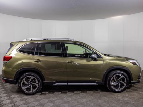 Used 2023 Subaru Forester Touring w/ Popular Package #3 AWD/4WD image 17