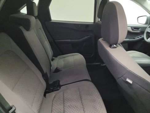 Used 2022 Ford Escape SE image 19