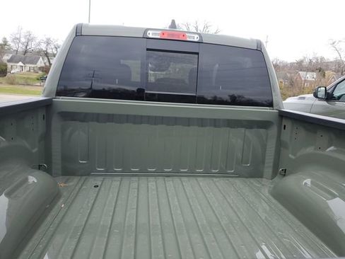 New 2026 RAM 1500 4x4 Crew Cab image 5