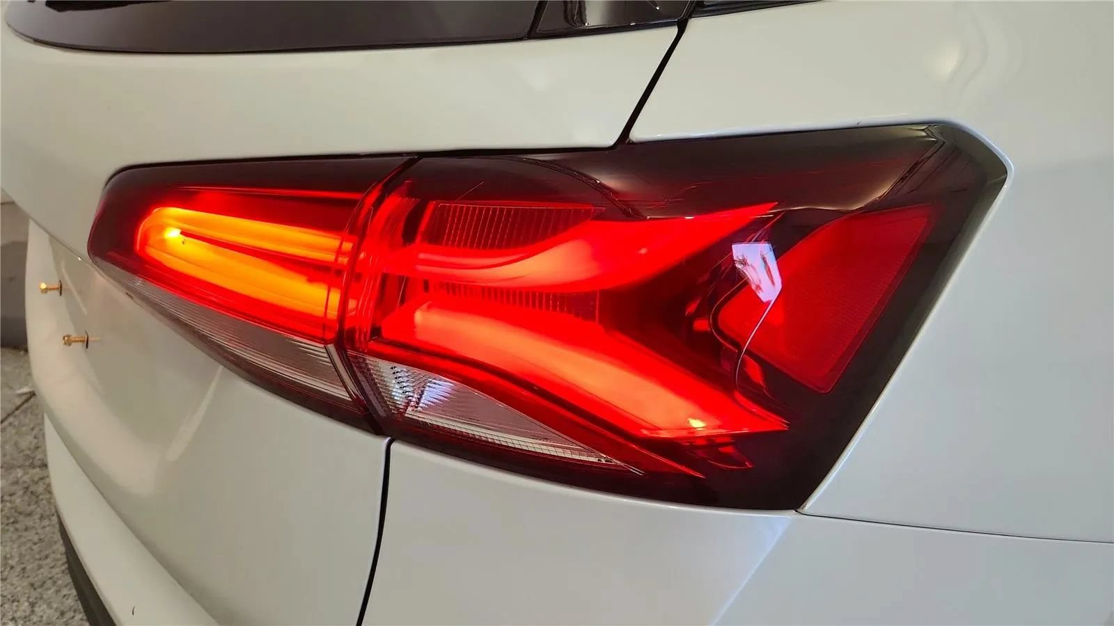 Used 2022 Chevrolet Equinox RS FWD image 32