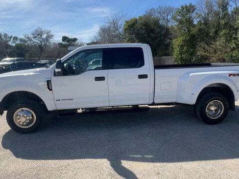 Used 2021 Ford F350 XLT w/ FX4 Off-Road Package image 5