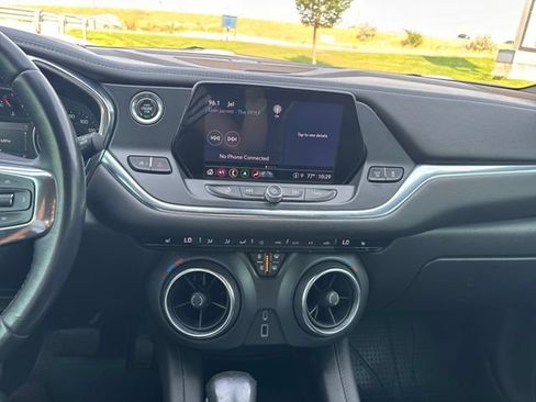 Certified 2022 Chevrolet Blazer LT w/ Sound & Technology Package AWD/4WD image 18