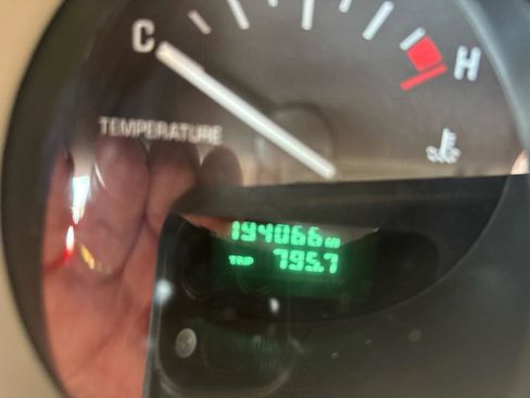 Used 2000 Buick Le Sabre Custom w/ Premium Opt Pkg image 9