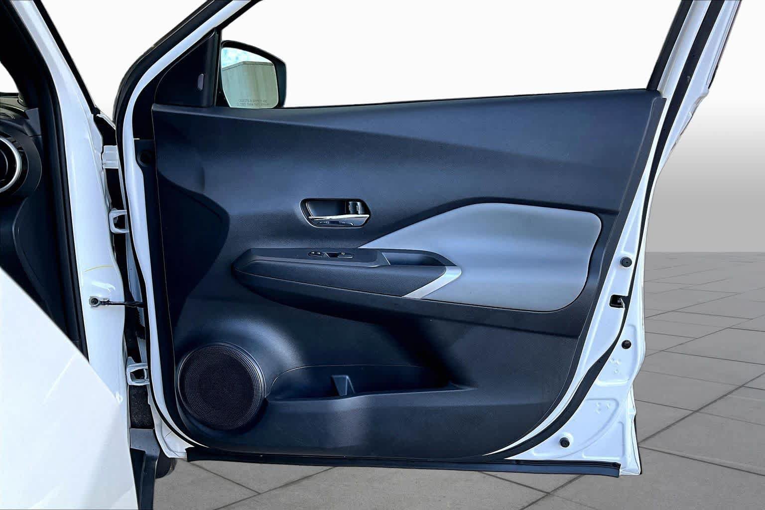 Certified 2024 Nissan Kicks SR w/ SR Premium Package FWD image 22
