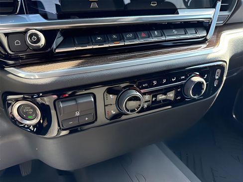 New 2025 Chevrolet Silverado 1500 LT w/ Z71 Off-Road Package image 26