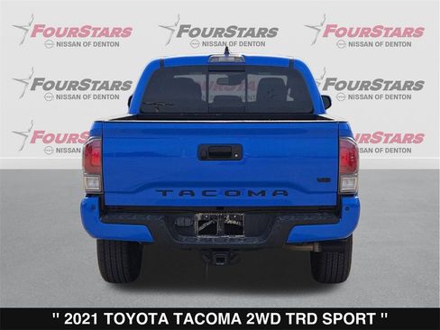 Used 2021 Toyota Tacoma TRD Sport w/ TRD Premium Sport Package image 5