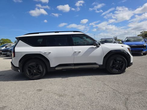 New 2026 Kia EV9 GT-Line AWD/4WD image 9