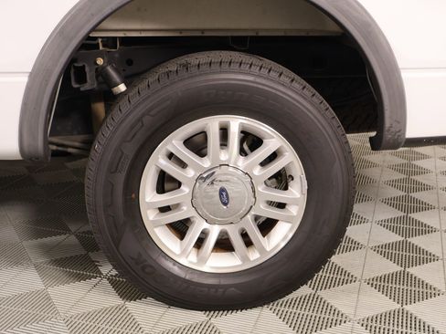 Used 2014 Ford F150 FX4 w/ Equipment Group 402A Luxury AWD/4WD image 20