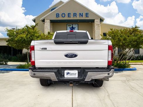Used 2018 Ford F250 Lariat w/ Lariat Ultimate Package AWD/4WD image 3