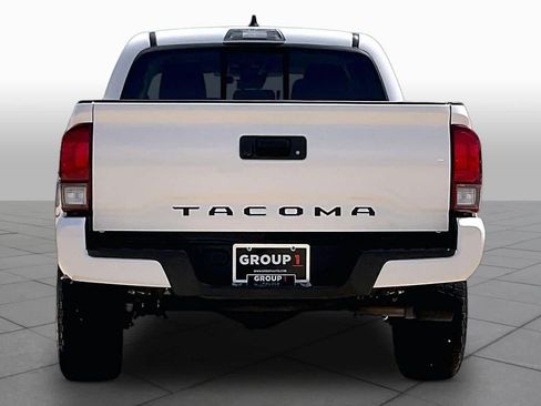 Used 2021 Toyota Tacoma SR w/ SR Convenience Package RWD image 5
