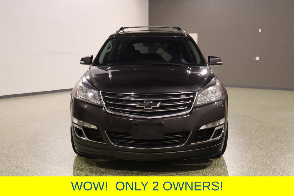 Used 2017 Chevrolet Traverse LT FWD image 2