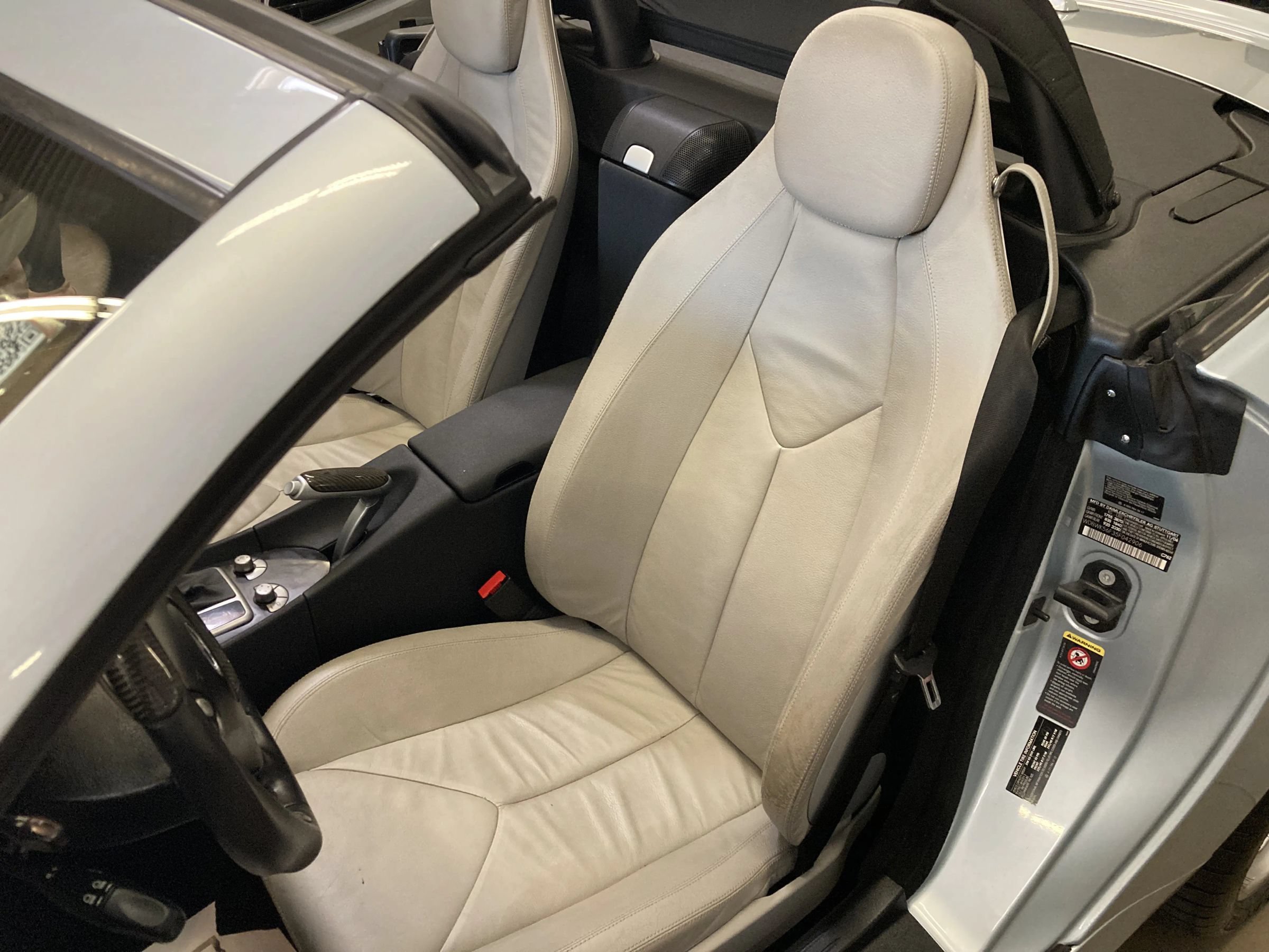 Used 2005 Mercedes-Benz SLK 350 image 40