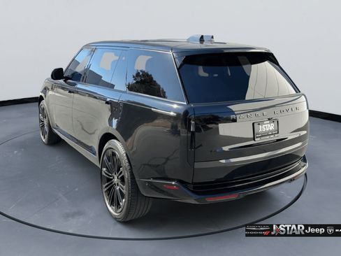 Used 2025 Land Rover Range Rover Long Wheelbase SE AWD/4WD image 7
