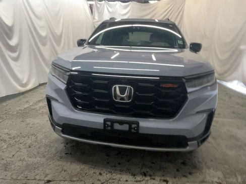 Used 2024 Honda Pilot TrailSport image 16