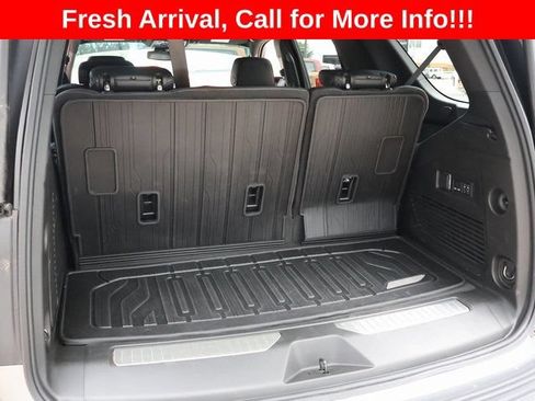 Used 2026 GMC Yukon Denali AWD/4WD image 16