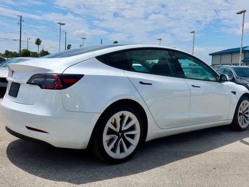 Used 2023 Tesla Model 3 Standard Range RWD image 2
