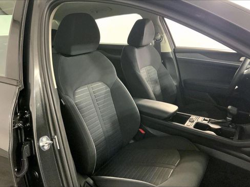 Used 2025 Kia K5 LXS FWD image 7
