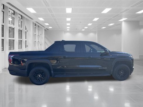 New 2025 Chevrolet Silverado EV LT image 4