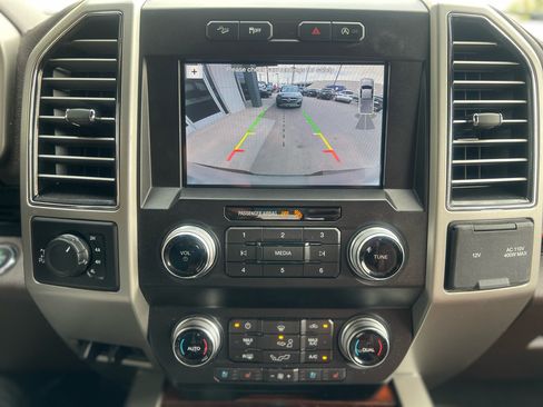 Used 2019 Ford F150 King Ranch w/ Equipment Group 601A Luxury image 32