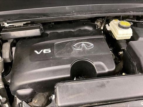 Used 2017 INFINITI QX60 Luxe w/ Deluxe Technology Package image 31