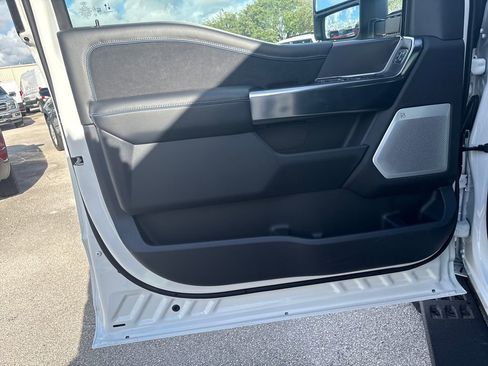 New 2026 Ford F250 Platinum w/ Tremor Off-Road Package image 20