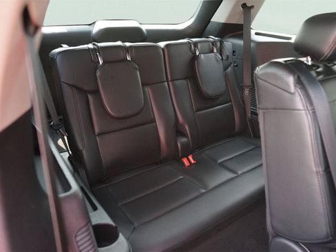Used 2024 Ford Explorer XLT w/ Equipment Group 202A RWD image 15