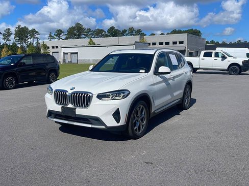 Used 2022 BMW X3 xDrive30i w/ Convenience Package AWD/4WD image 3
