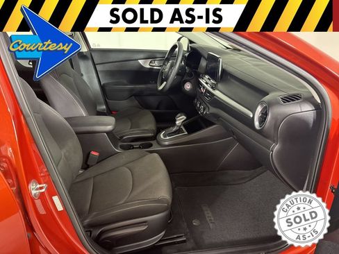 Used 2022 Kia Forte LXS FWD image 15