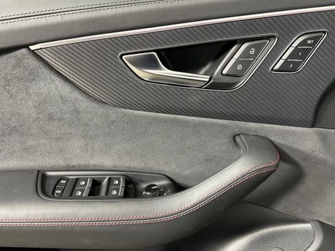 Used 2023 Audi RS Q8 w/ Black Optic Package image 10