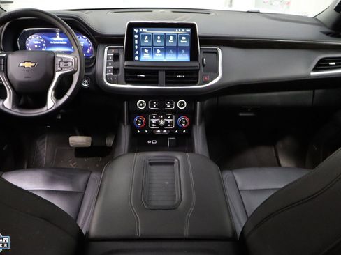 Used 2024 Chevrolet Suburban LT image 29