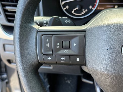 New 2026 Nissan Rogue S image 25